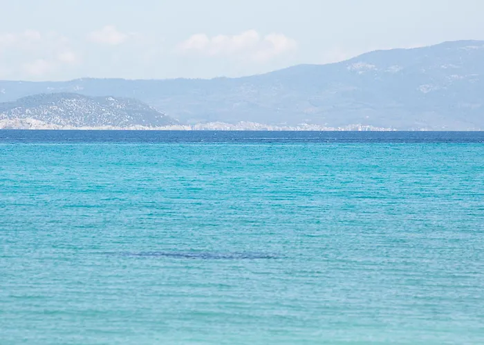 Apollo Beachfront House In Pefkohori #Feelslikehome